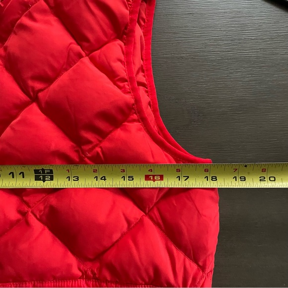Woolrich Womens Size Small Quilted Puffer Red Orange Zip Up Vest Gold Buttons - Picture 7 of 7